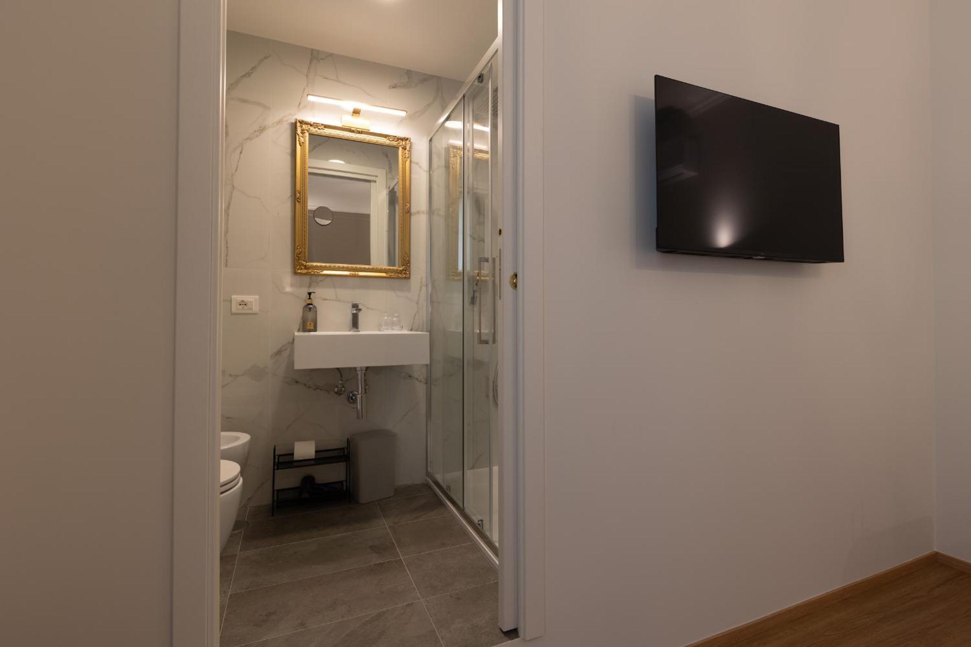 De Vince Suites - Luxury Rooms - Roma Termini Luaran gambar