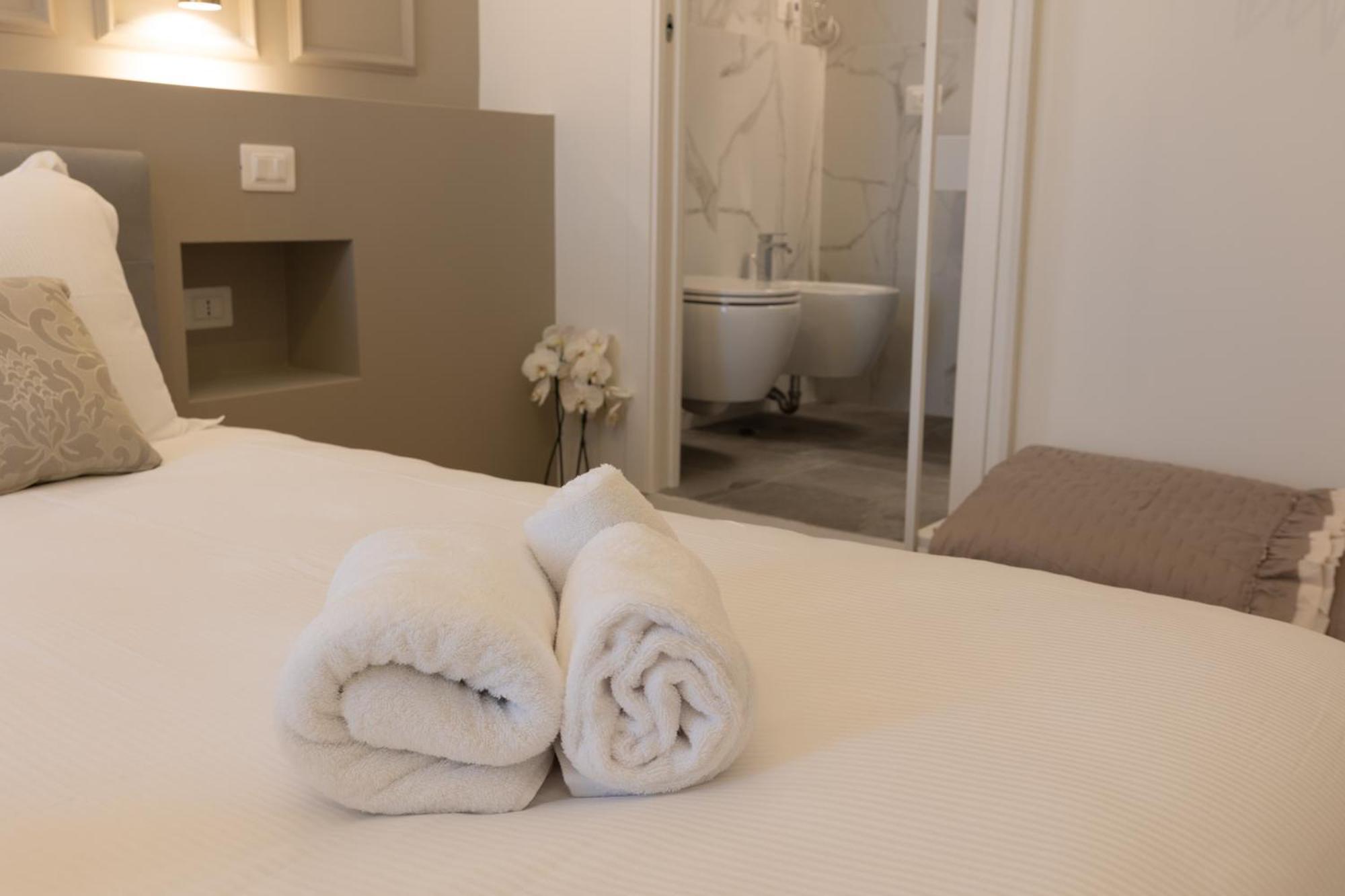 De Vince Suites - Luxury Rooms - Roma Termini Luaran gambar