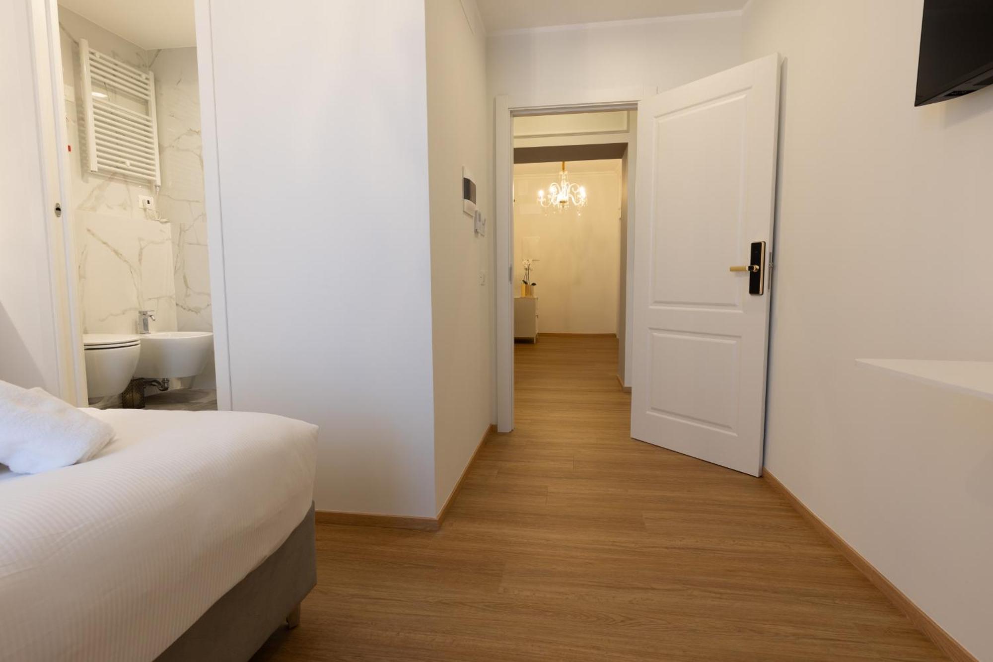 De Vince Suites - Luxury Rooms - Roma Termini Luaran gambar