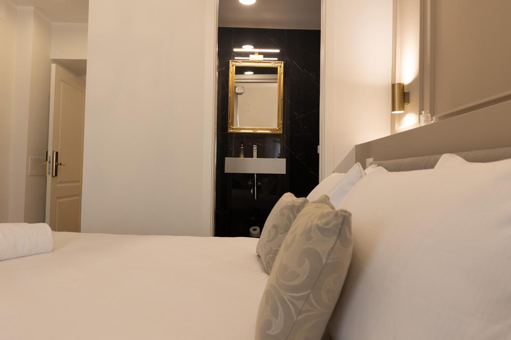 De Vince Suites - Luxury Rooms - Roma Termini Luaran gambar